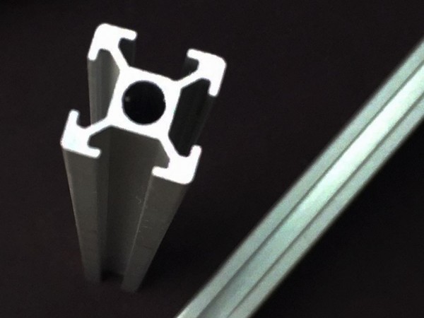 如何判斷工業(yè)鋁型材好壞？