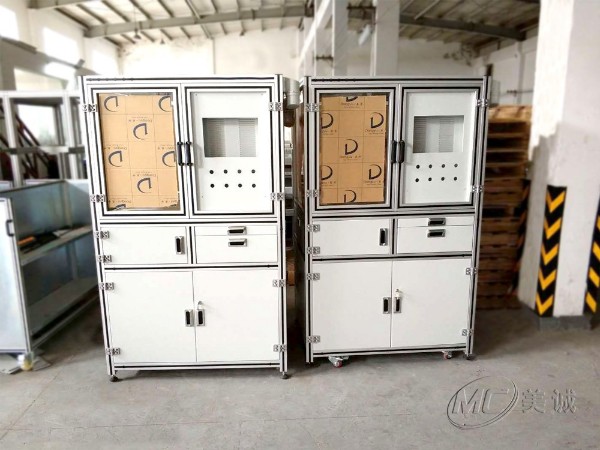 鋁型材工具柜是如何生產(chǎn)定制的？