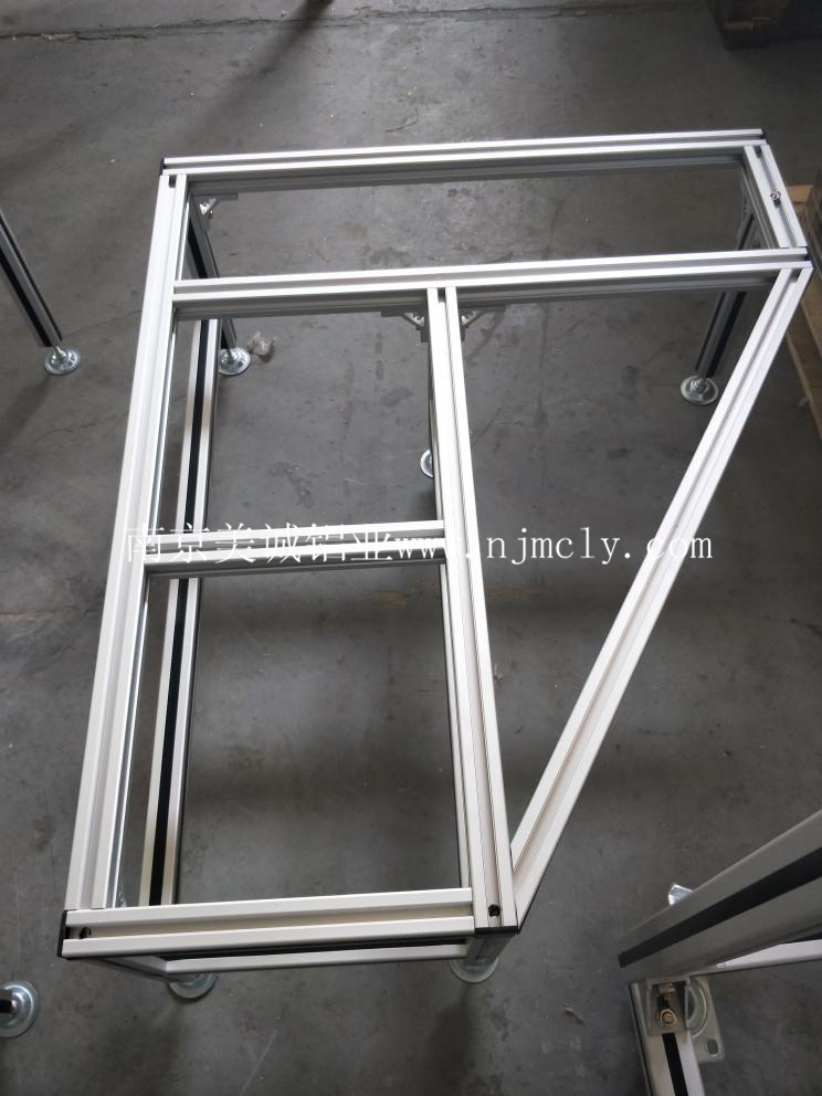 你知道氧化后的工業(yè)鋁型材框架優(yōu)點(diǎn)嗎？01