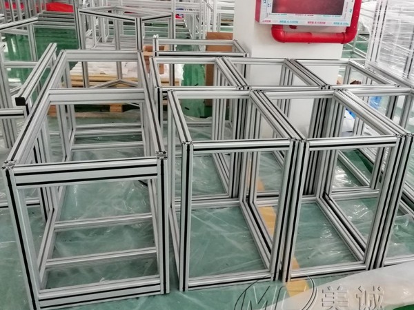 鋁型材設備機架如何選材？