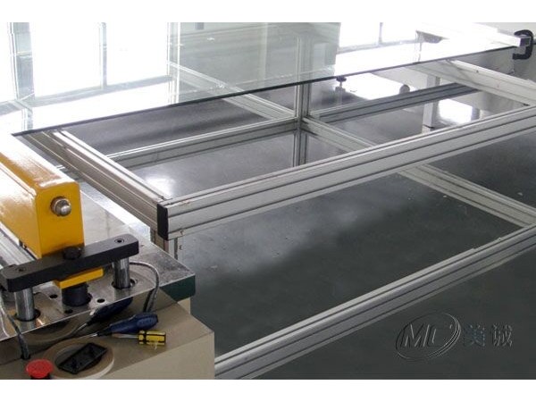 工業(yè)鋁型材工作臺(tái)如何選型？