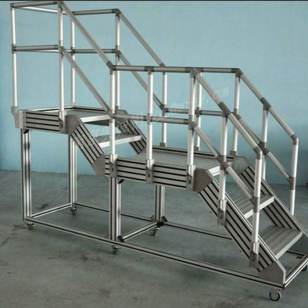 鋁型材定制踏臺的優(yōu)點(diǎn)有哪些？