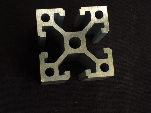 歐標(biāo)工業(yè)鋁型材和國標(biāo)工業(yè)鋁型材的技術(shù)劃分依據(jù)是什么？